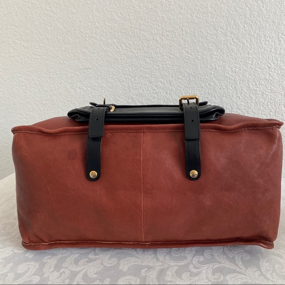 Chloe front pocket shopping tote - Picture 5 of 14